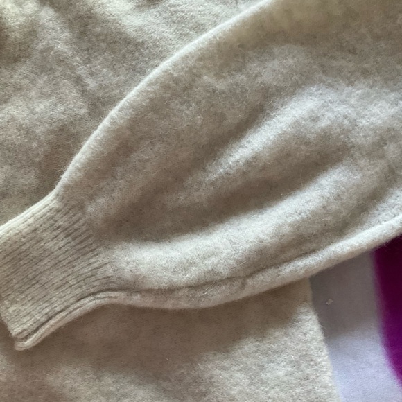 Banana Republic Heather Gray B/F Cardigan. Small. - Picture 7 of 10